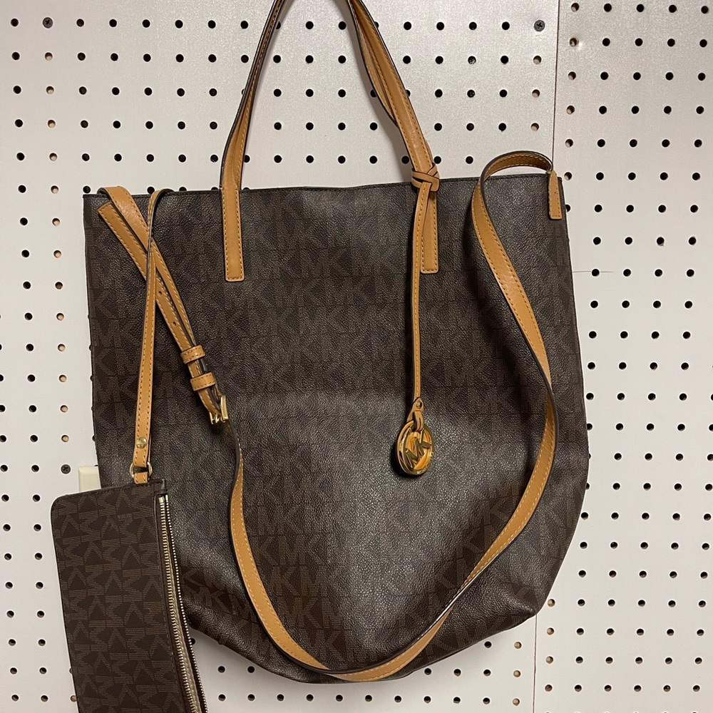 MICHAEL KORS Logo Sinclair Large North South Shopper Tote